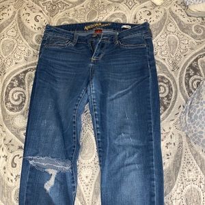 arizona jeans size 7, fit more size 8.